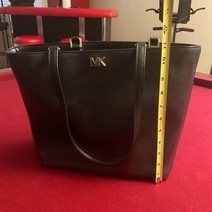 Michael Kors Black leather tote